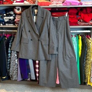 H&M wool blend gray oversized pinstriped suit (pants 4, blazer XS). NWT